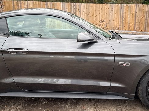 Used 2017 Ford Mustang GT Premium w/ GT Performance Package image 16