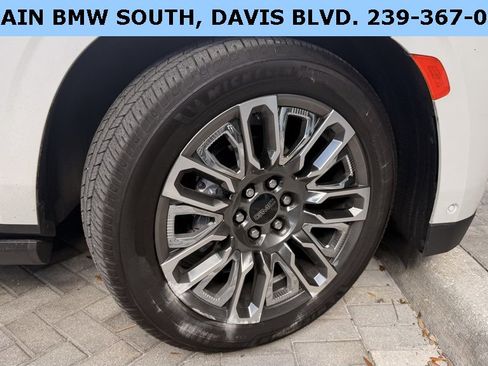 Used 2023 GMC Yukon Denali Ultimate image 36