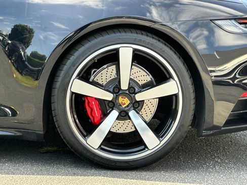 Certified 2020 Porsche 911 Carrera S RWD image 27