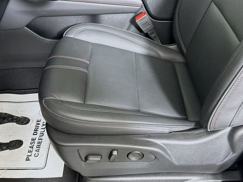 Used 2025 Chevrolet Suburban RST w/ RST Capability Package image 20