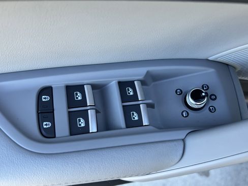 Used 2024 Audi Q5 2.0T Premium Plus image 15