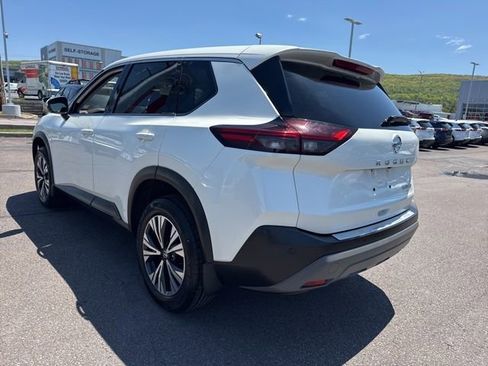 Certified 2021 Nissan Rogue SV AWD/4WD image 7