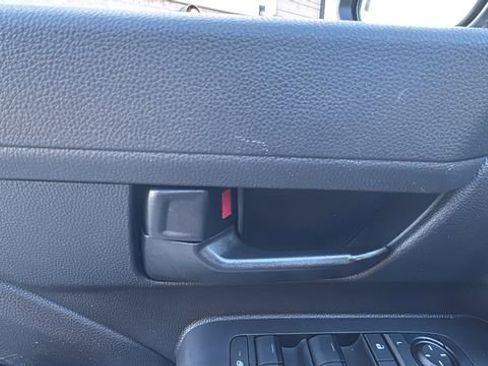 Used 2024 Toyota Tacoma SR5 image 11