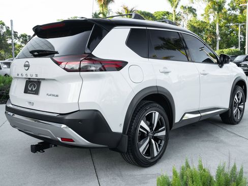 Used 2022 Nissan Rogue Platinum w/ Head-Up Display Package image 26