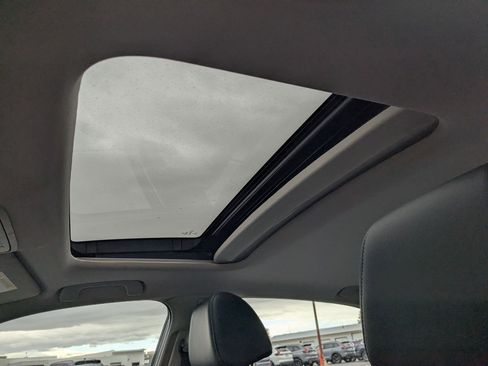 Used 2023 Honda Civic Touring image 31