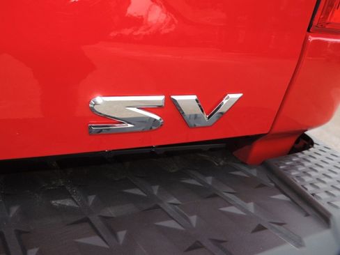 Certified 2024 Nissan Titan SV w/ SV Convenience Package image 21