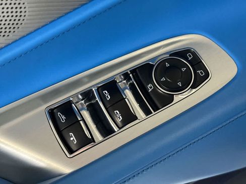 Used 2023 Chevrolet Corvette Stingray Premium Conv w/ Z51 Performance Package RWD image 28