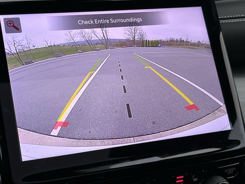 Used 2025 Jeep Grand Cherokee Limited image 30