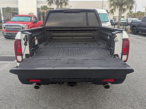 Used 2024 Honda Ridgeline Sport image 13