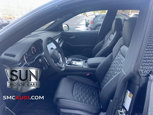 New 2025 Audi RS Q8 performance image 24