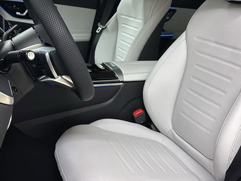 New 2026 Mercedes-Benz GLC 300 4MATIC image 27
