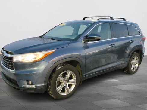 Used 2014 Toyota Highlander Limited image 2