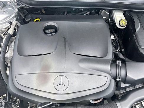 Used 2015 Mercedes-Benz GLA 250 4MATIC image 31