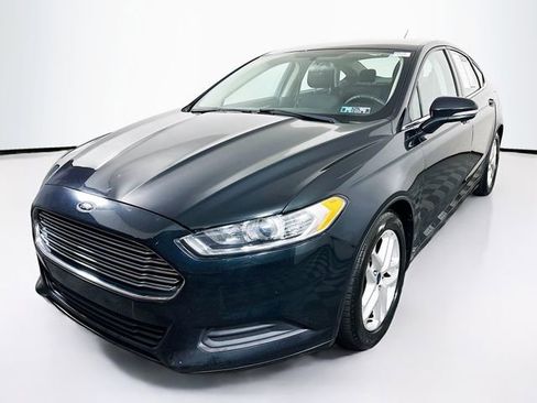 Used 2014 Ford Fusion SE image 4