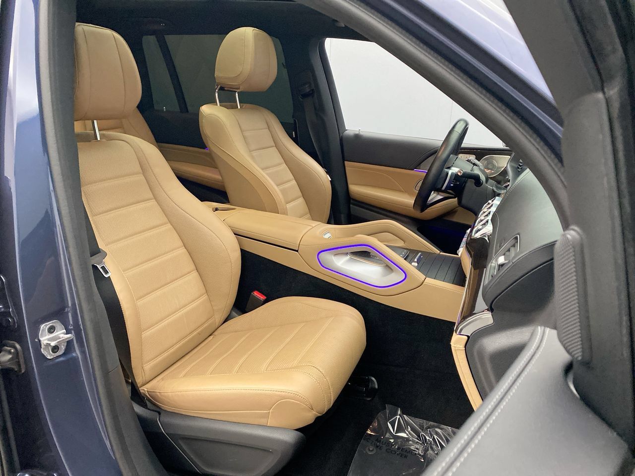 Used 2024 Mercedes-Benz GLS 450 4MATIC image 25