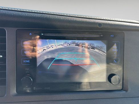 Used 2017 Toyota Sienna XLE image 27