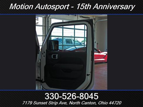 Used 2022 Jeep Gladiator Mojave w/ LED Lighting Group AWD/4WD image 27