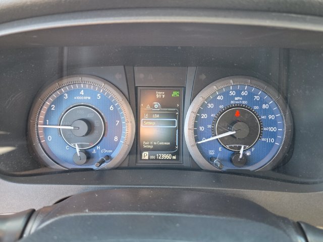 Used 2020 Toyota Sienna XLE Premium FWD image 29