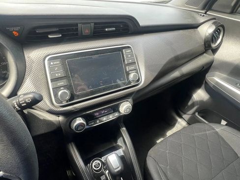 Used 2019 Nissan Kicks SV FWD image 22