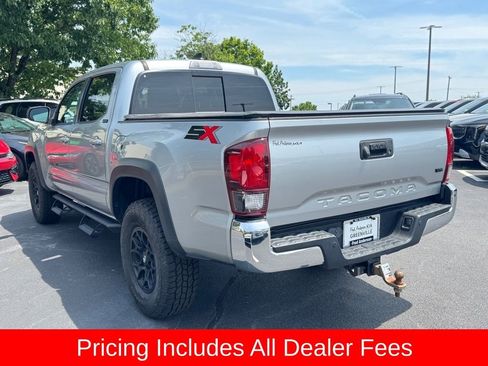 Used 2023 Toyota Tacoma SR5 RWD image 5