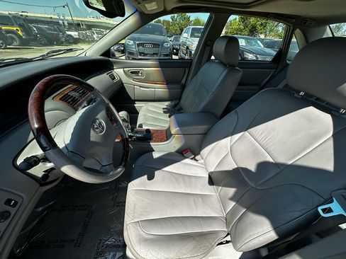 Used 2003 Toyota Avalon XLS image 17