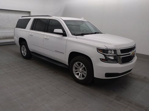 Used 2019 Chevrolet Suburban LS RWD image 11
