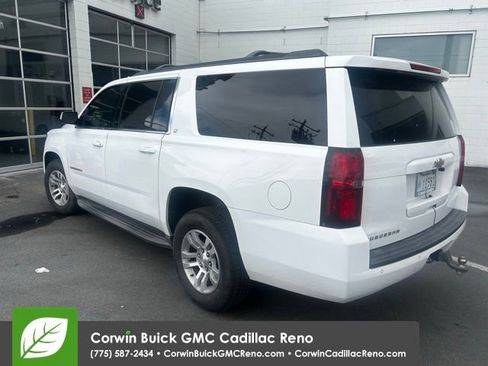 Used 2017 Chevrolet Suburban LT image 7
