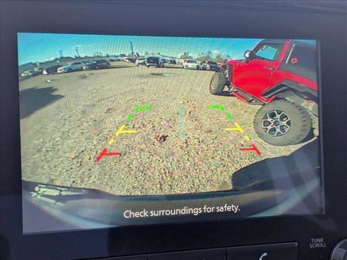 Used 2022 Nissan Frontier SV image 14