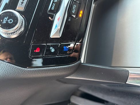 Used 2023 Ford Explorer Limited w/ Equipment Group 301A image 32