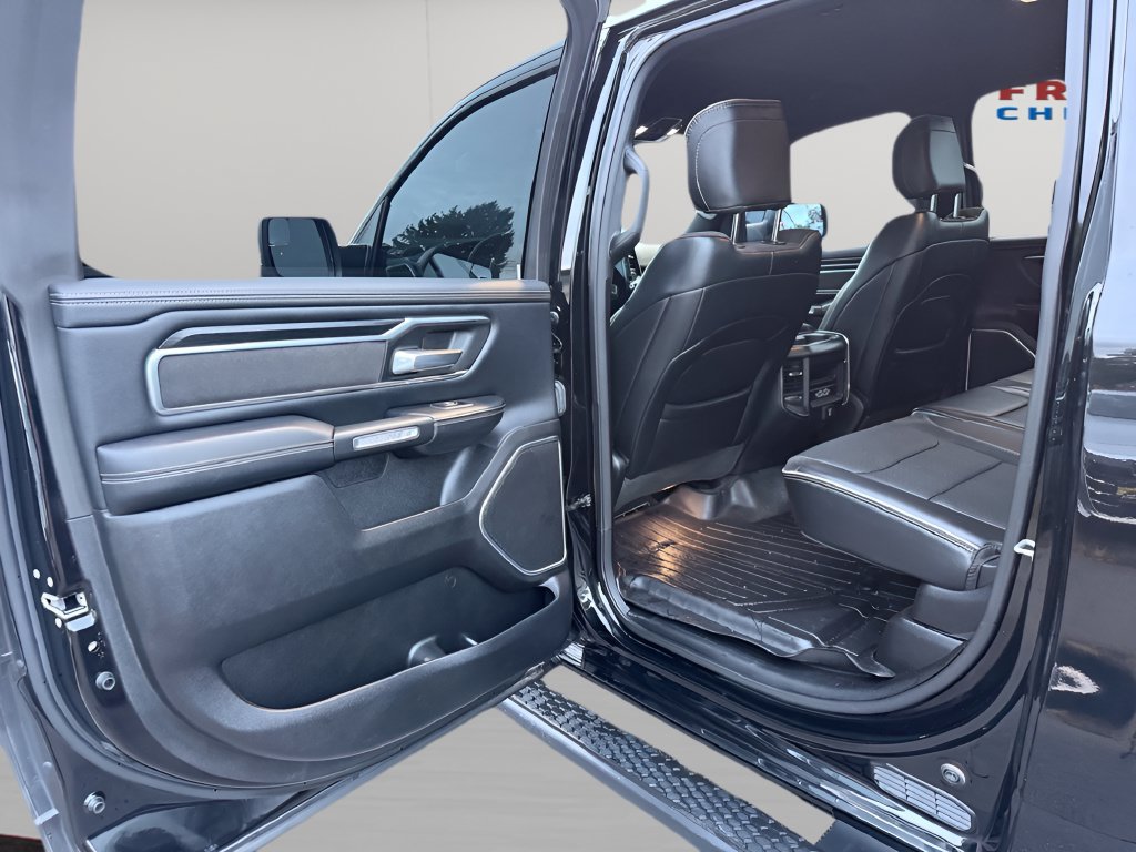 Used 2023 RAM 1500 Laramie AWD/4WD image 27
