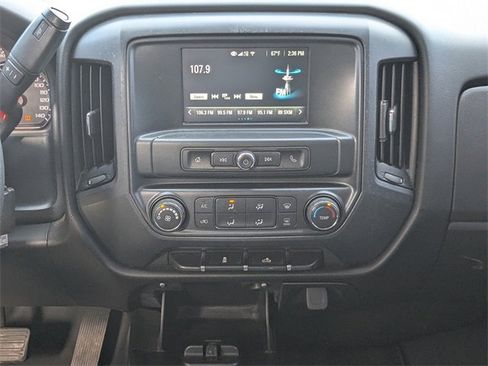 Used 2018 Chevrolet Silverado 1500 Custom w/ Custom Value Package image 19