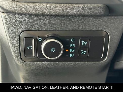 Used 2023 Ford Escape Platinum AWD/4WD image 25