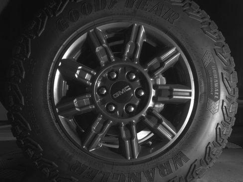 Used 2024 GMC Sierra 1500 AT4X AWD/4WD image 12