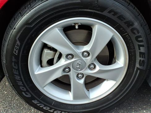 Used 2014 Hyundai Elantra SE image 8