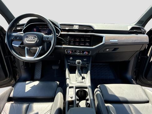 Used 2020 Audi Q3 2.0T Prestige AWD/4WD image 3