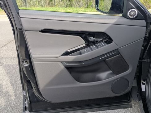 Used 2025 Land Rover Range Rover Evoque S image 20