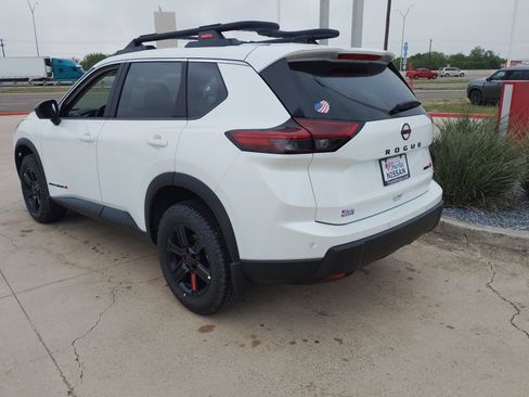 New 2026 Nissan Rogue SV AWD/4WD image 5