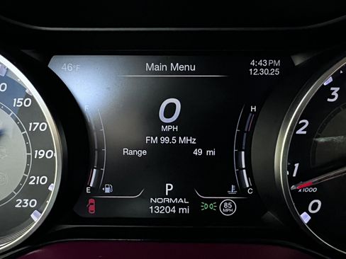 Used 2022 Maserati Ghibli Trofeo image 11