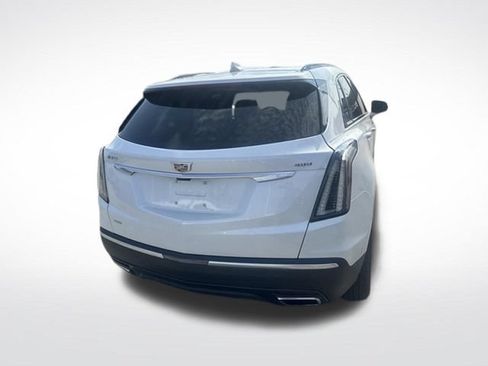 Certified 2025 Cadillac XT5 Sportv w/ Technology Package AWD/4WD image 6