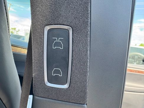 Used 2020 Tesla Model X Long Range AWD/4WD image 17