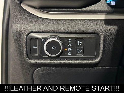 Used 2020 Ford Explorer XLT w/ Equipment Group 202A AWD/4WD image 26