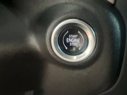 Used 2020 Chevrolet Silverado 2500 High Country AWD/4WD image 23