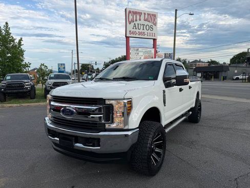 Used 2018 Ford F250 XLT AWD/4WD image 9