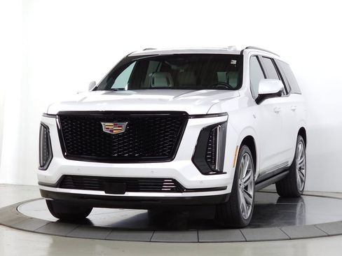 Used 2025 Cadillac Escalade Sport Platinum AWD/4WD image 1