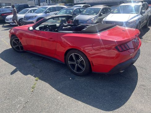 Used 2024 Ford Mustang Convertible RWD image 20