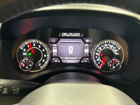 Used 2024 RAM 1500 Laramie AWD/4WD image 17