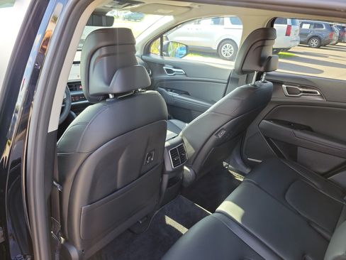Certified 2024 Kia Sportage EX FWD image 14