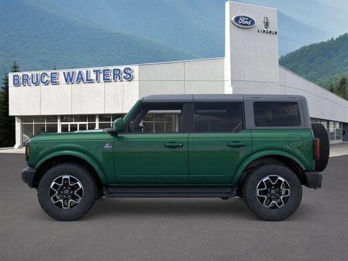 New 2025 Ford Bronco Outer Banks AWD/4WD image 3