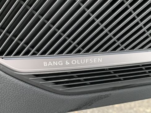 Used 2023 Audi A4 2.0T Premium Plus w/ Premium Plus Package image 10