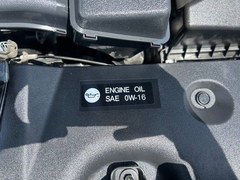 Used 2024 Toyota RAV4 XLE AWD/4WD image 16